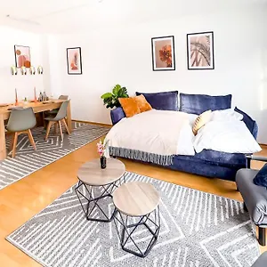Apartment Neu - Zentrum, 3 Zi, Free Tiefgarage, Smart Tv, Wlan, Augsburg